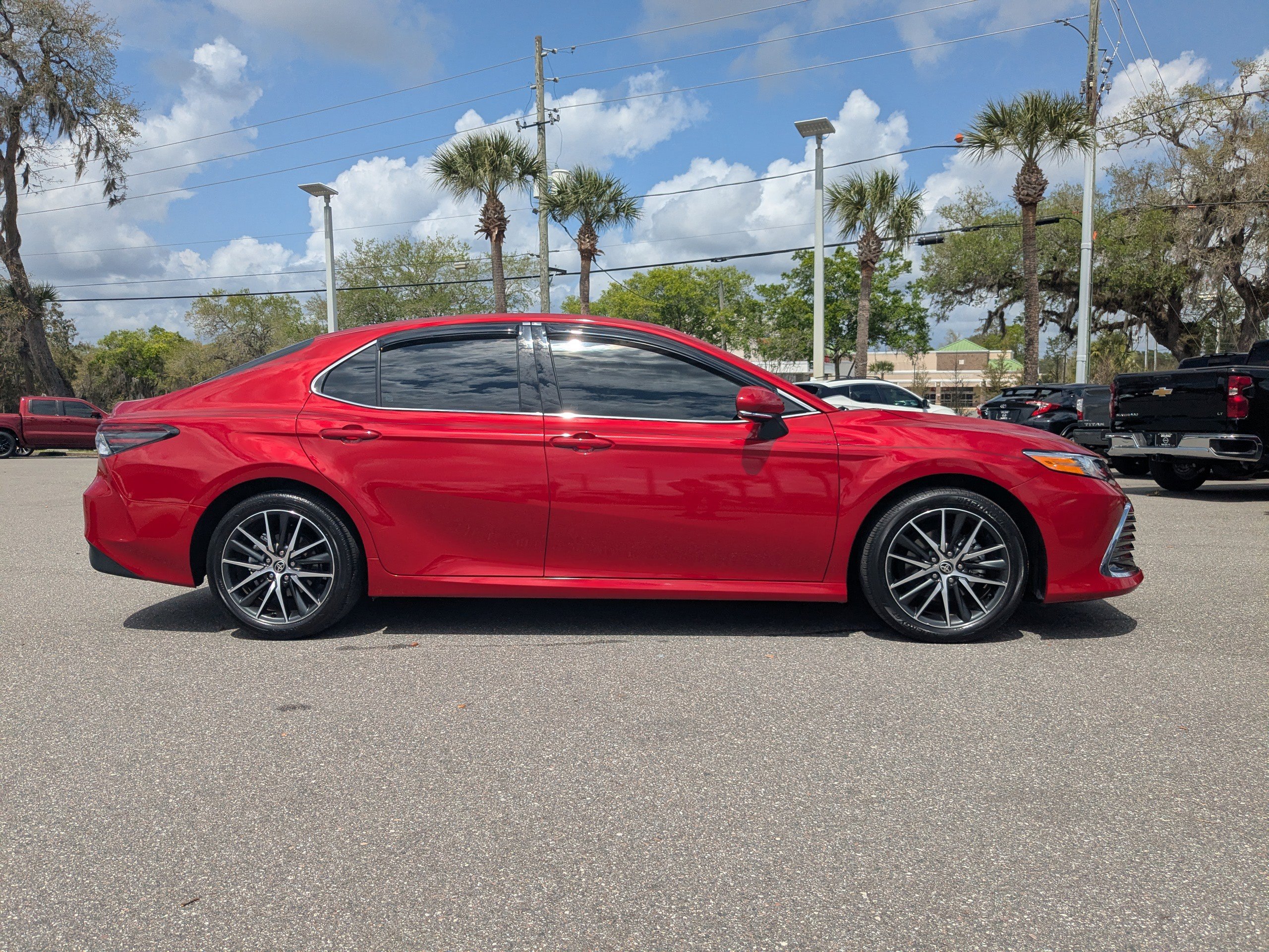 Used 2024 Toyota Camry XLE video 3