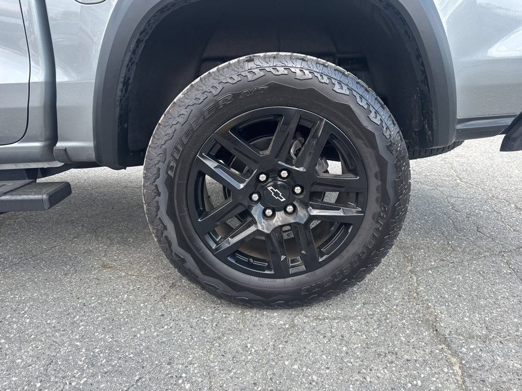 Used 2024 Chevrolet Colorado Trail Boss w/ Technology Package image 30