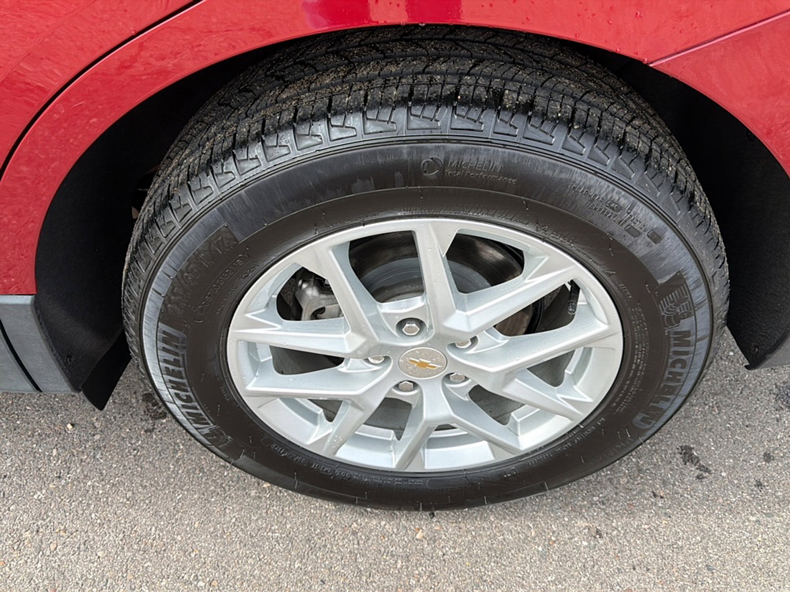 Used 2024 Chevrolet Equinox LT FWD image 7