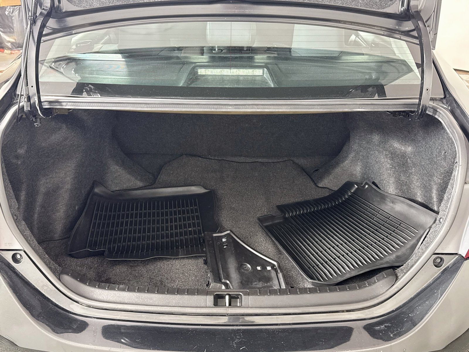 Used 2018 Toyota Corolla LE FWD image 20