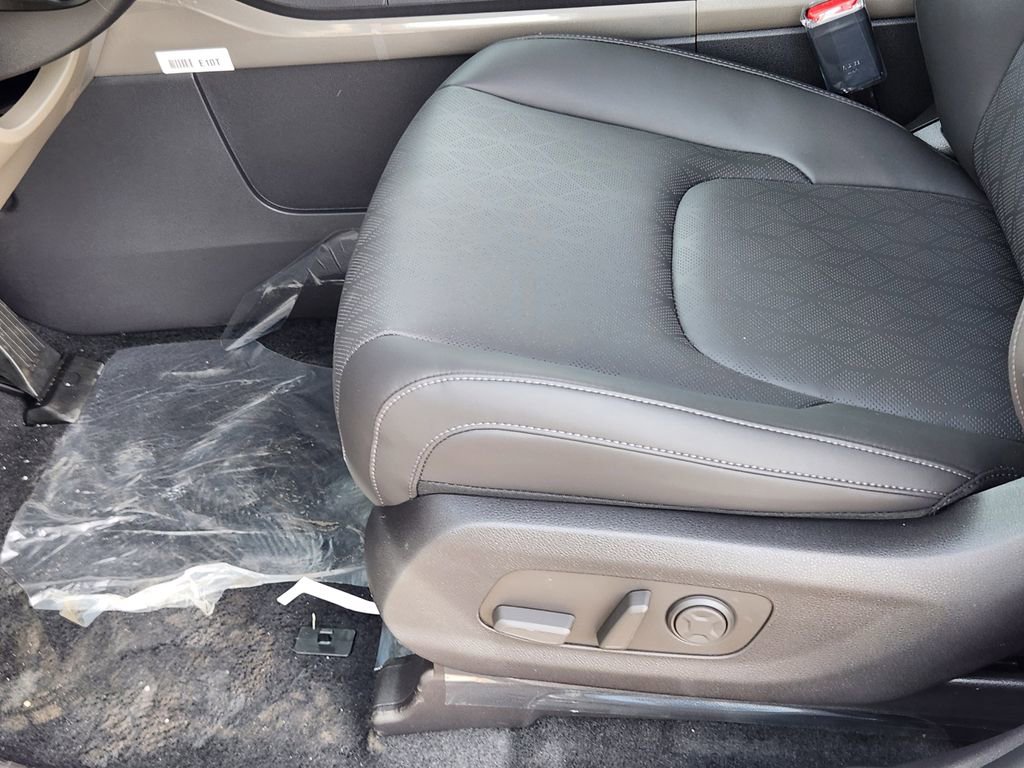 New 2026 Kia Carnival LXS image 8