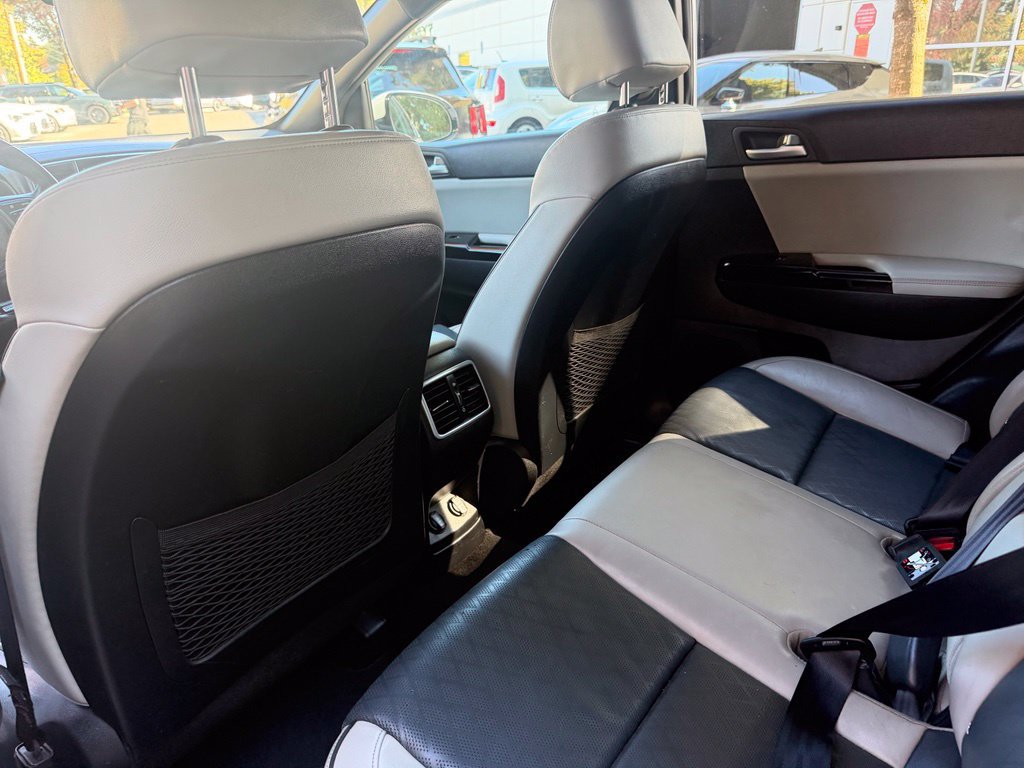 Used 2019 Kia Sportage EX w/ EX Sport Appearance Package AWD/4WD image 15