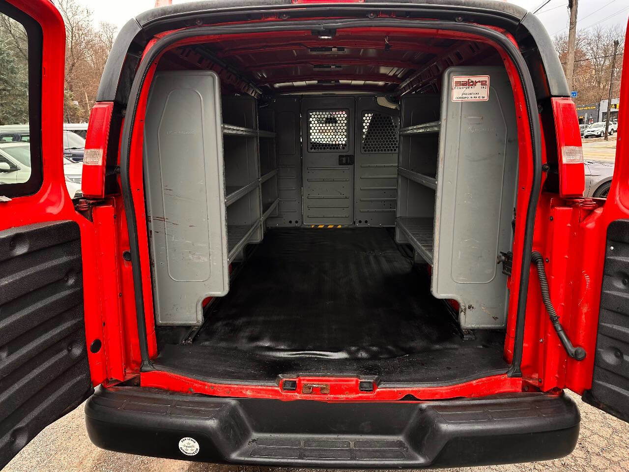 Used 2018 Chevrolet Express 2500 image 6