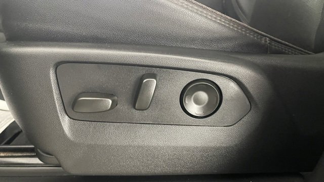 Used 2023 Chevrolet Tahoe High Country image 34