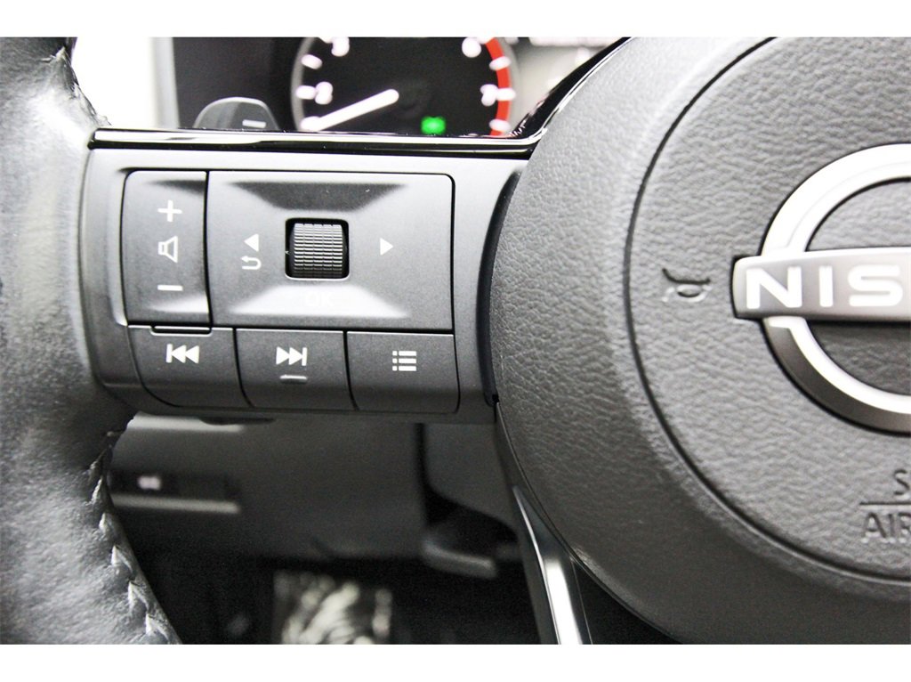 Certified 2023 Nissan Rogue SL image 13