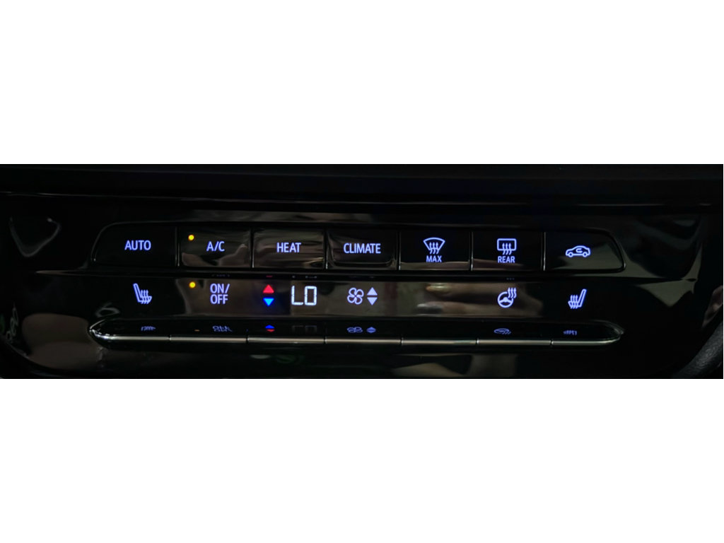 Used 2022 Chevrolet Bolt LT FWD image 26