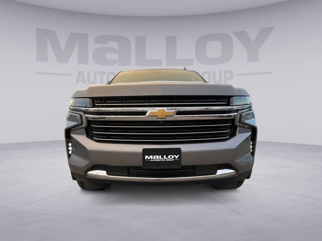 Used 2022 Chevrolet Suburban LT w/ Luxury Package image 8