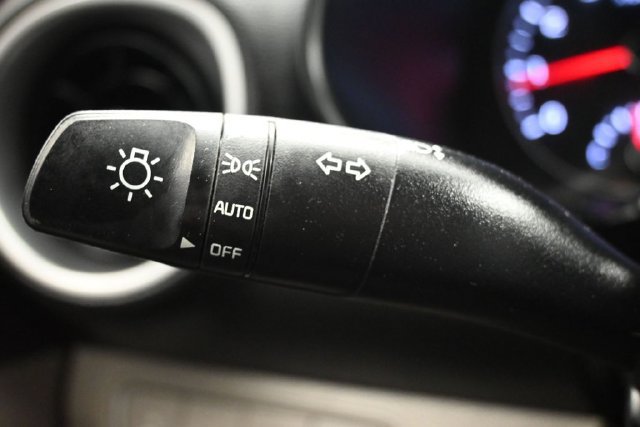 Used 2019 Kia Forte LXS FWD image 17