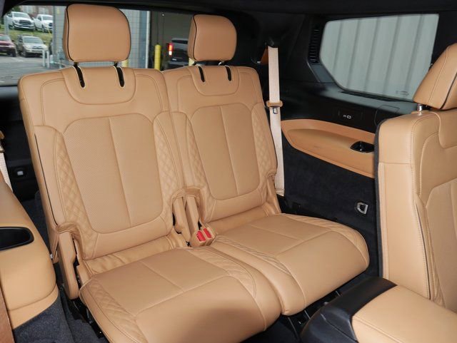 Used 2024 Jeep Grand Cherokee L Summit image 28