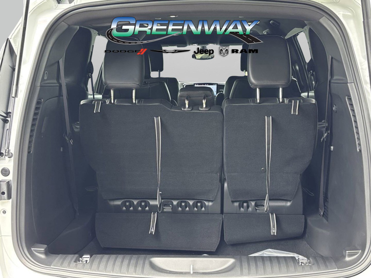 New 2026 Chrysler Pacifica Select image 8