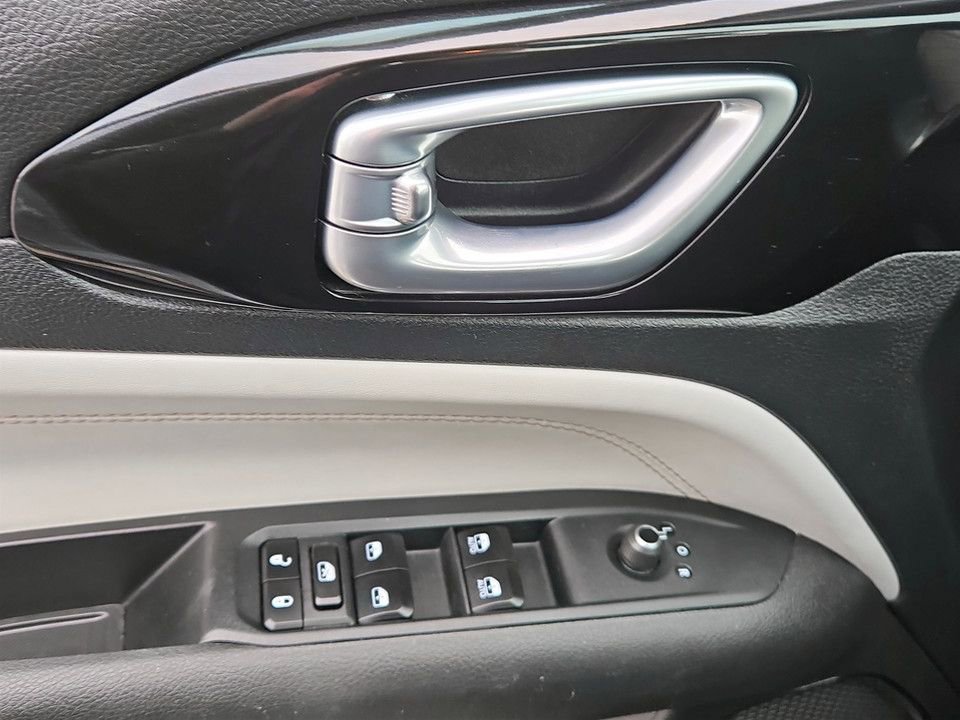 Used 2024 Jeep Compass Limited image 22