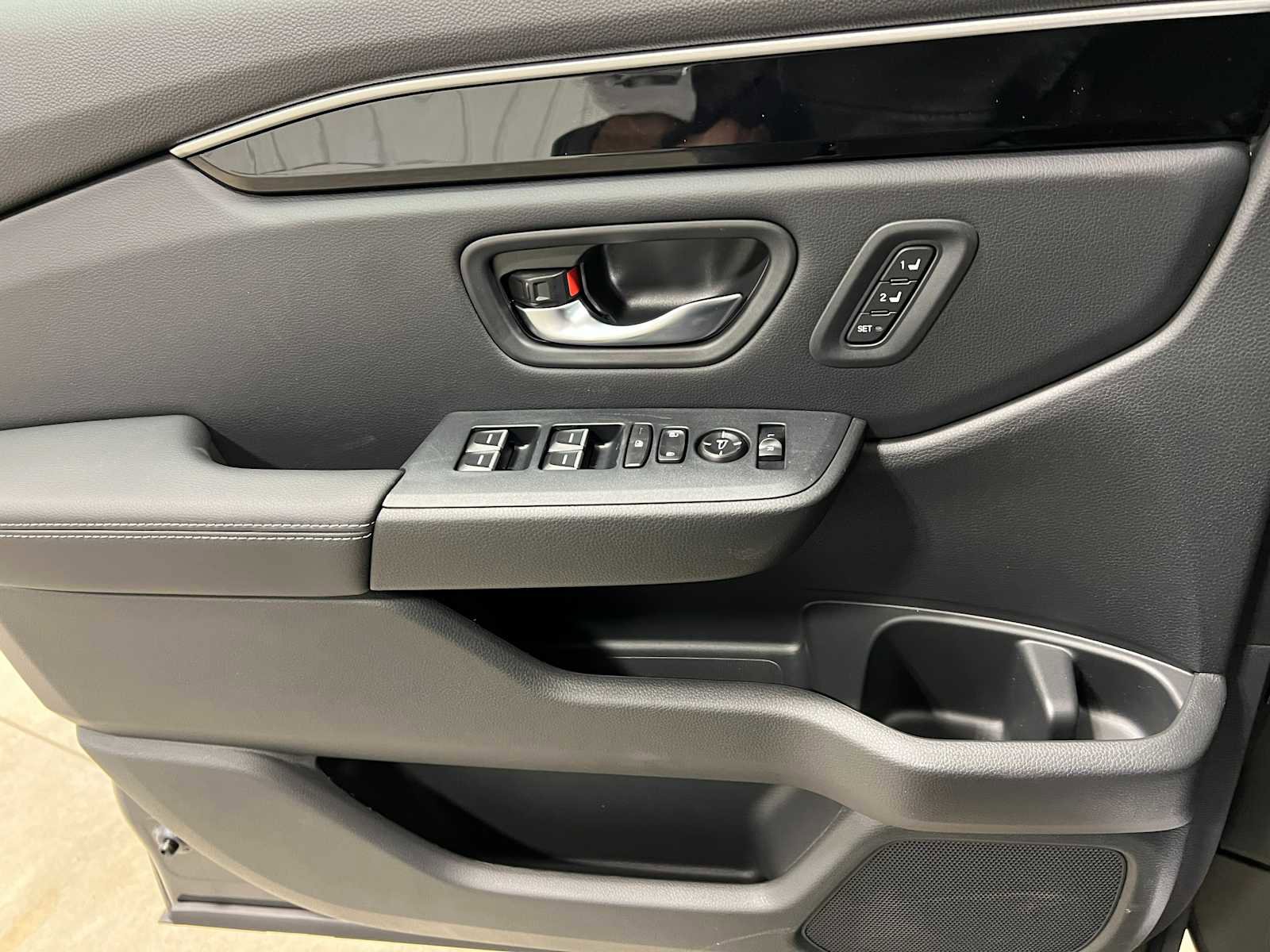 New 2025 Honda Pilot EX-L image 14