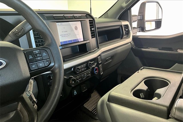 Used 2023 Ford F250 XL w/ Snow Plow Prep Package image 10