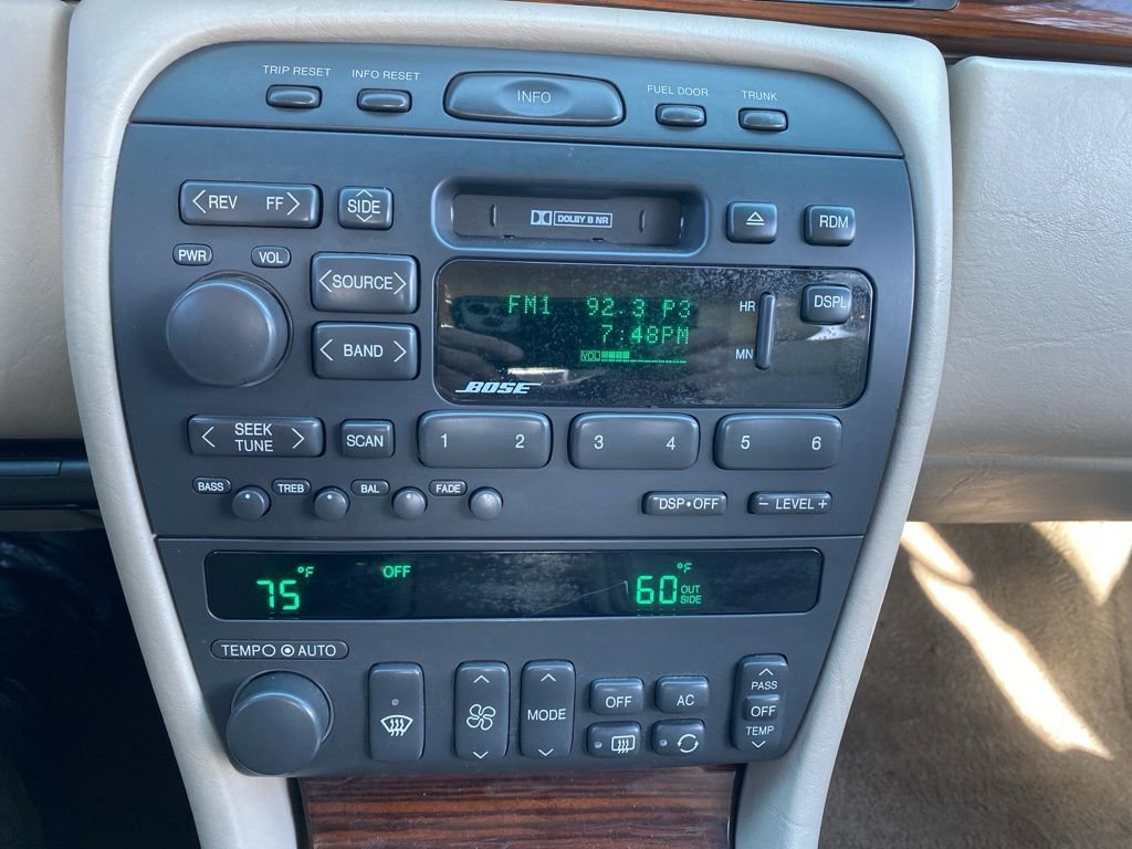 Used 1997 Cadillac Eldorado Touring image 22