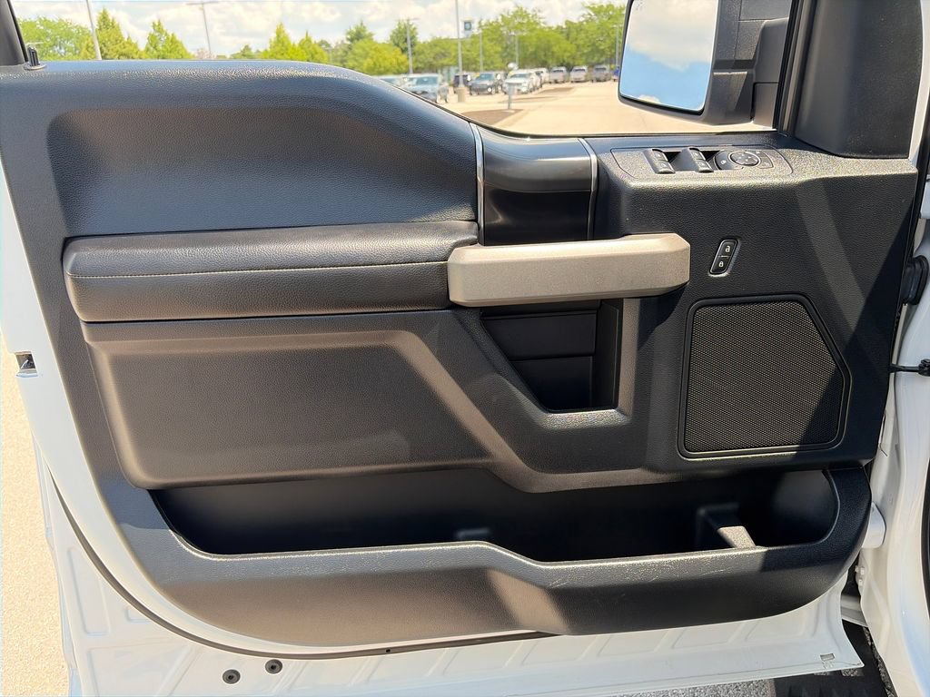 Used 2019 Ford F150 Raptor w/ Equipment Group 801A Mid AWD/4WD image 15