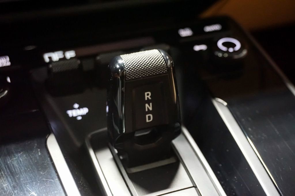 Used 2021 Porsche 911 Carrera image 13