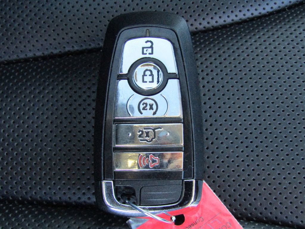 Used 2021 Lincoln Nautilus Reserve w/ Equipment Group 201A image 37