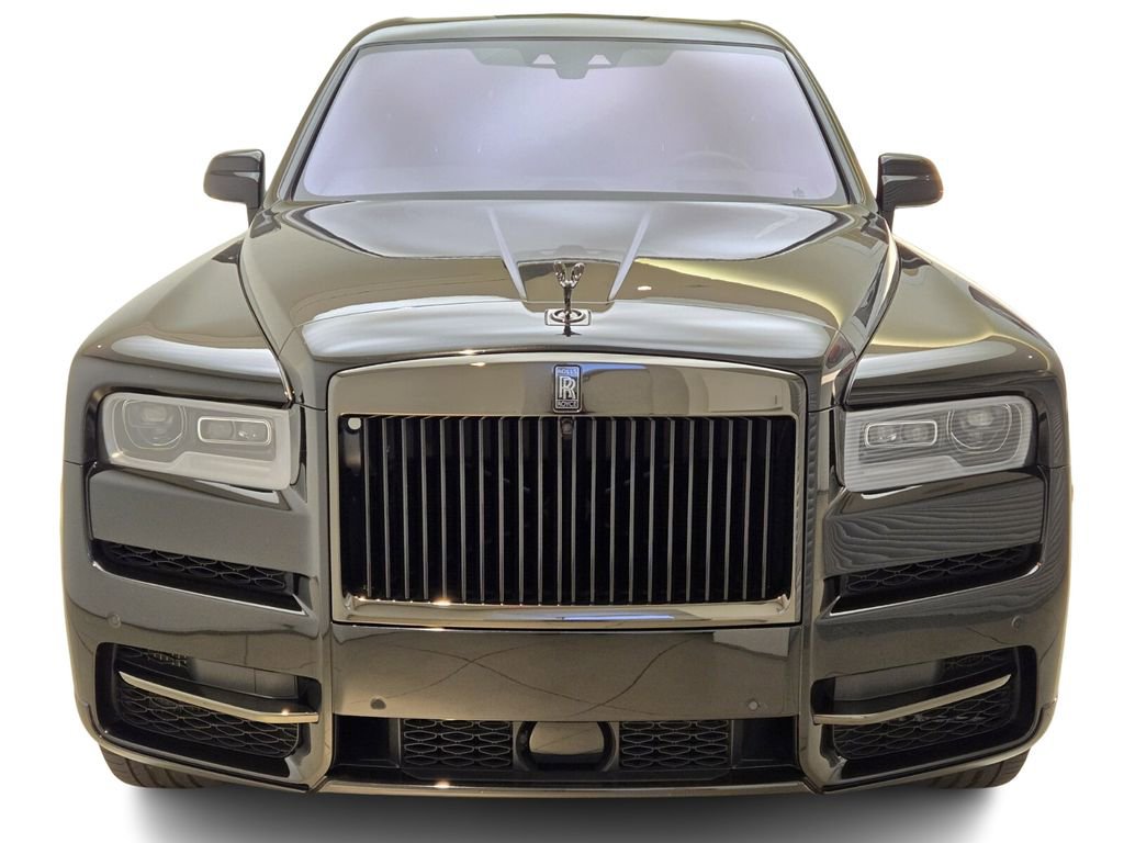 Certified 2022 Rolls-Royce Cullinan Black Badge w/ Dark Exterior Package image 5