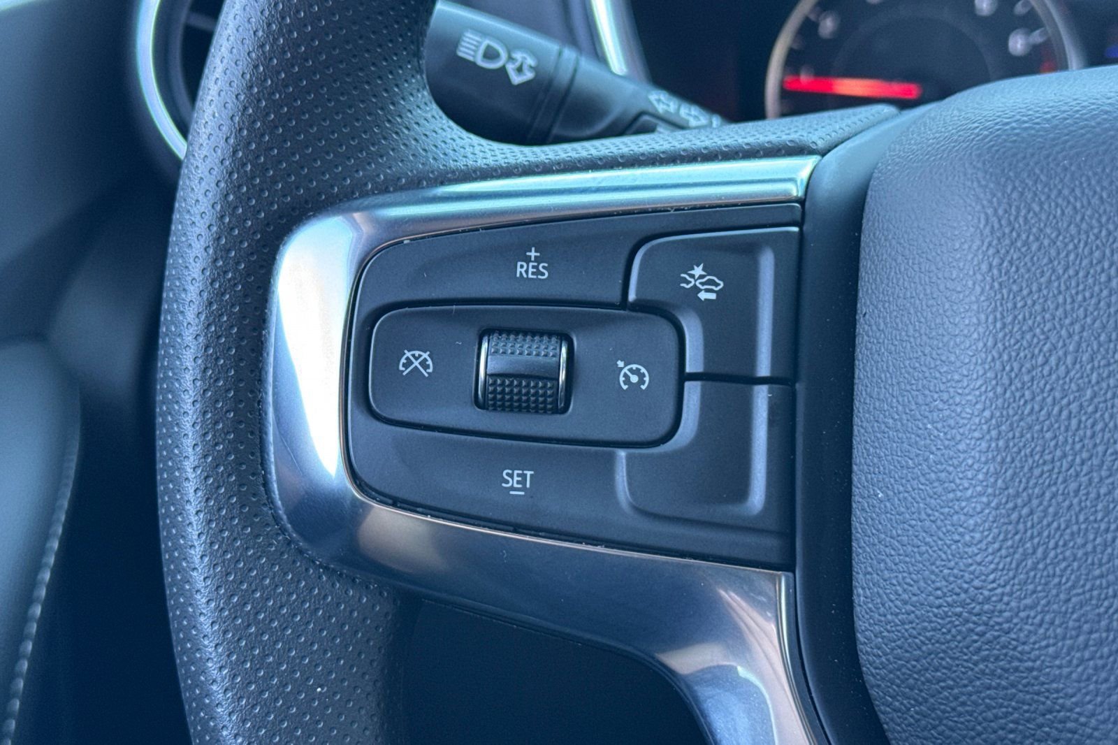 Used 2026 Chevrolet Blazer LT w/ Convenience Package image 35