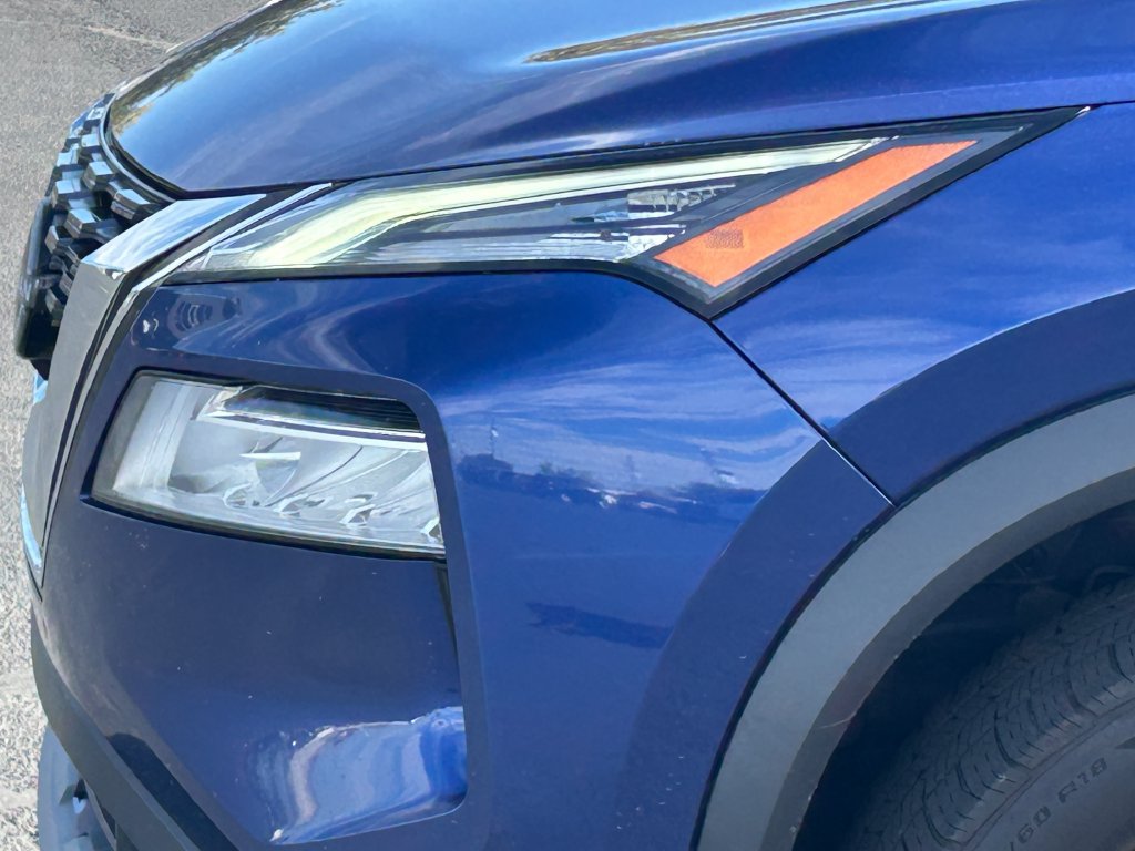 Used 2022 Nissan Rogue SV AWD/4WD image 11