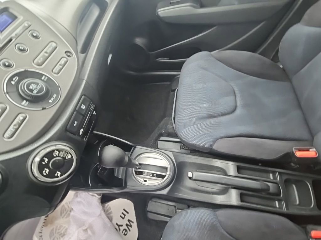Used 2010 Honda Fit Sport image 19