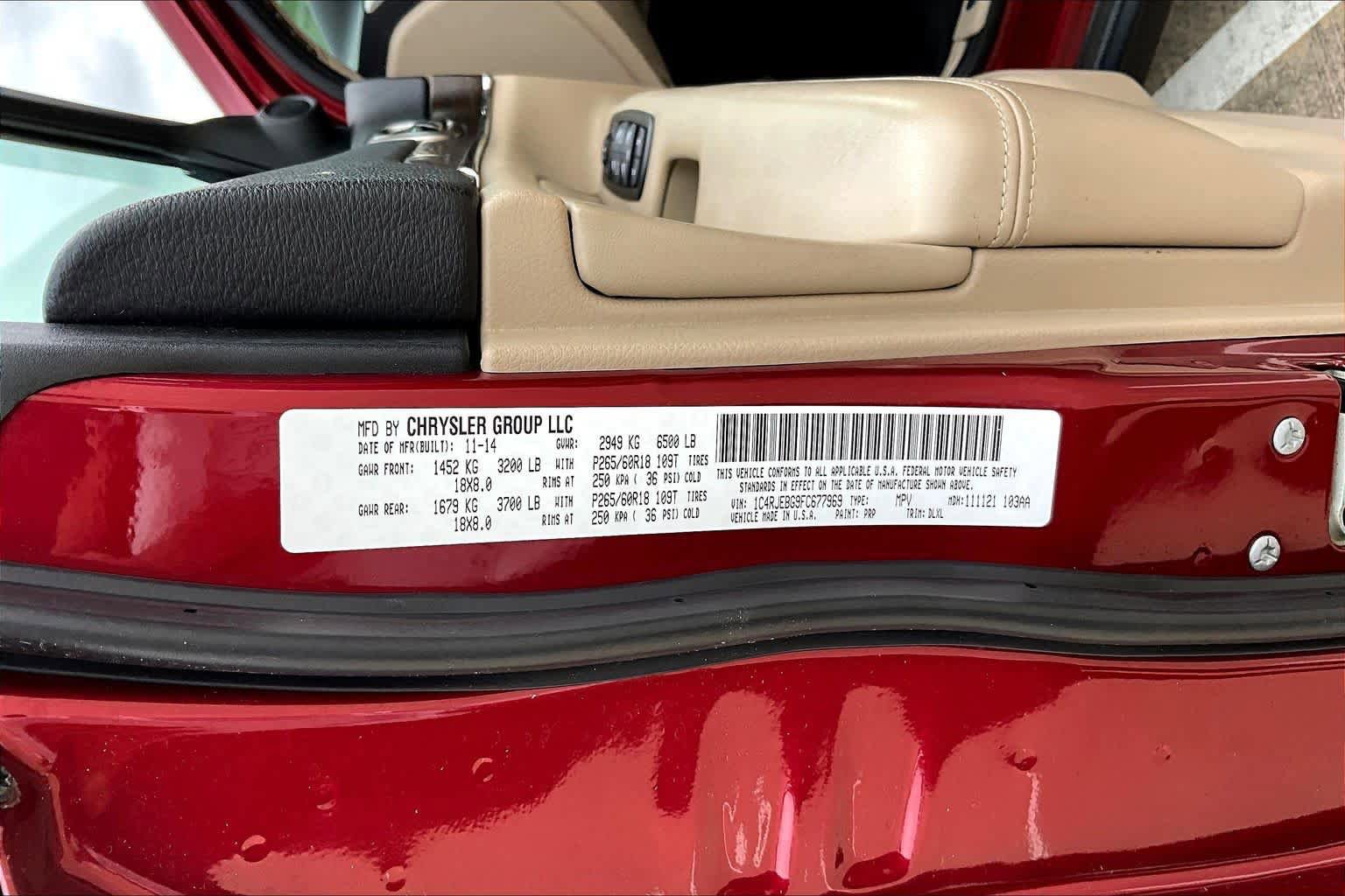 Used 2015 Jeep Grand Cherokee Limited w/ Luxury Group II image 35