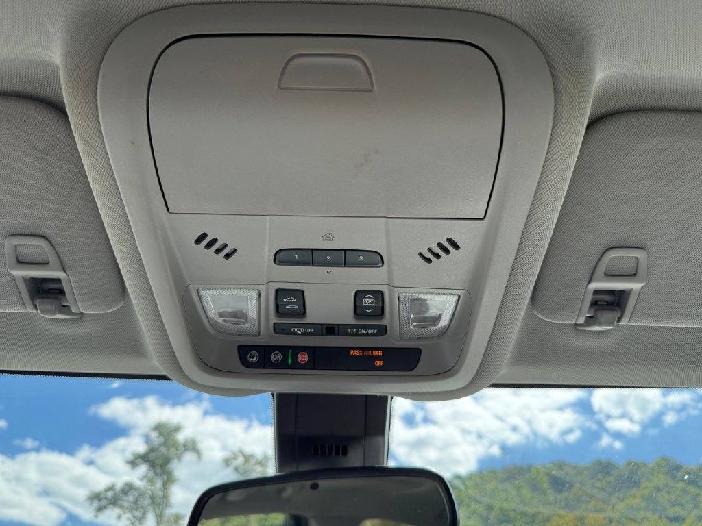 Used 2019 Chevrolet Equinox Premier AWD/4WD image 38