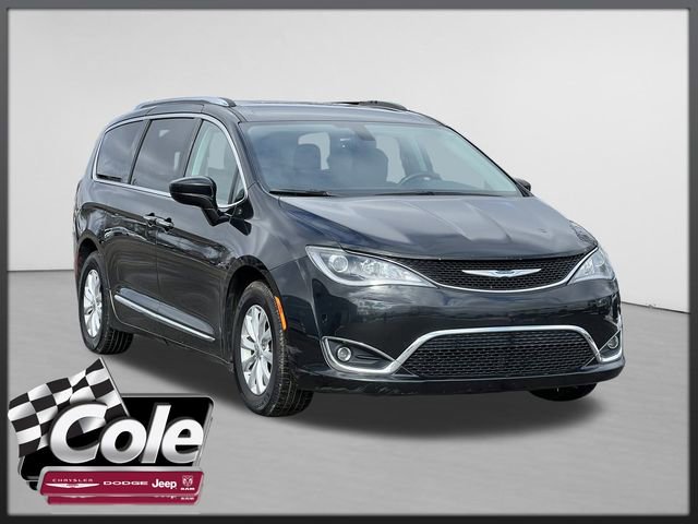 Used 2018 Chrysler Pacifica Touring-L Plus image 1