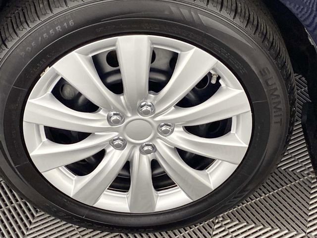 Used 2022 Toyota Corolla LE image 25