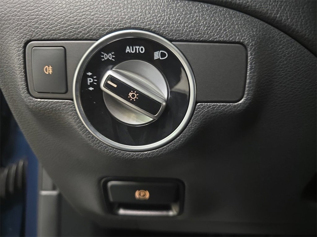 Used 2019 Mercedes-Benz GLA 250 4MATIC image 29