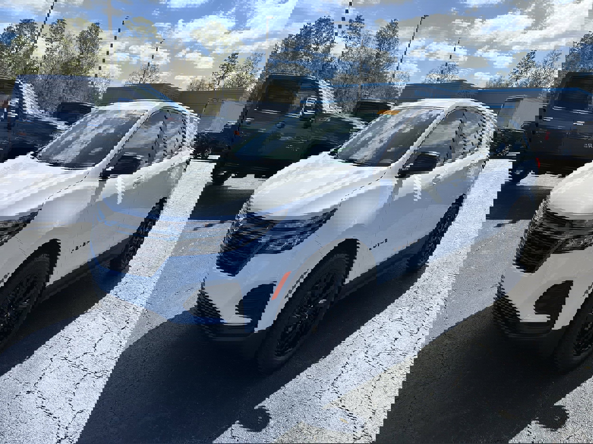 Used 2024 Chevrolet Equinox LS w/ Sport Edition image 7