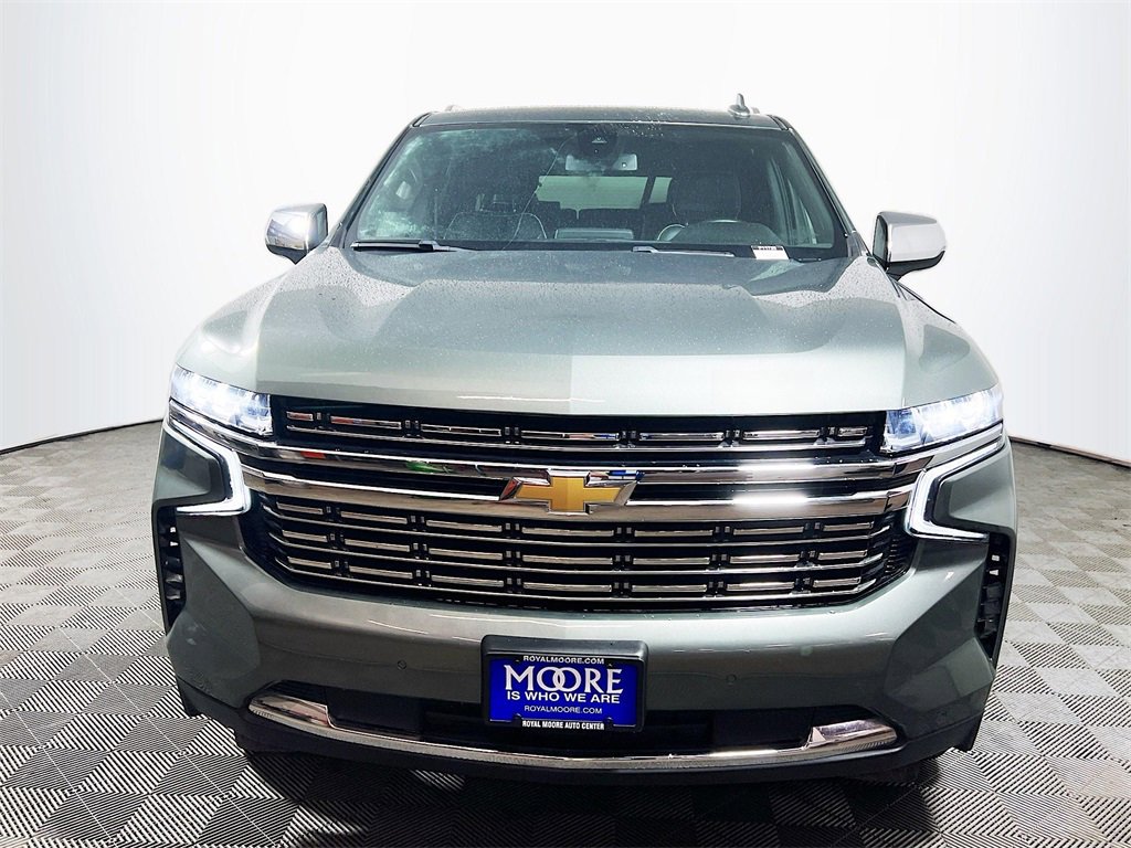 Used 2023 Chevrolet Suburban Premier image 3