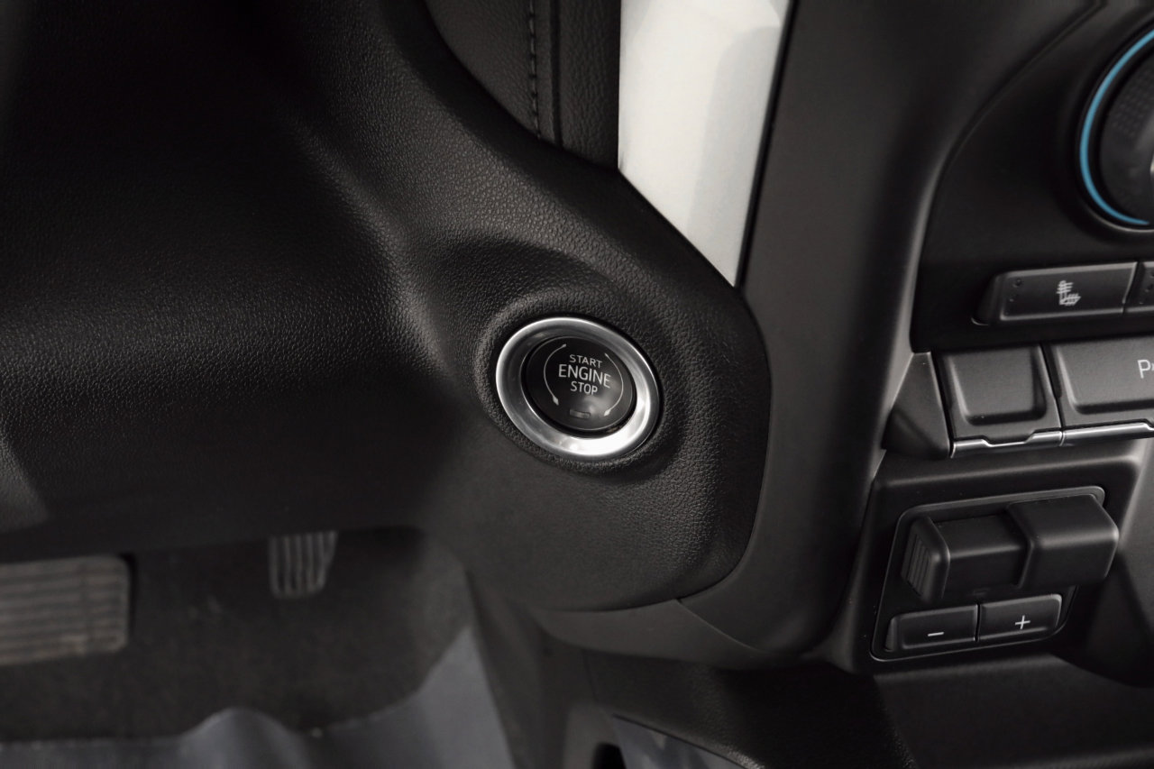 Used 2022 Chevrolet Silverado 2500 LT w/ Midnight Edition image 33