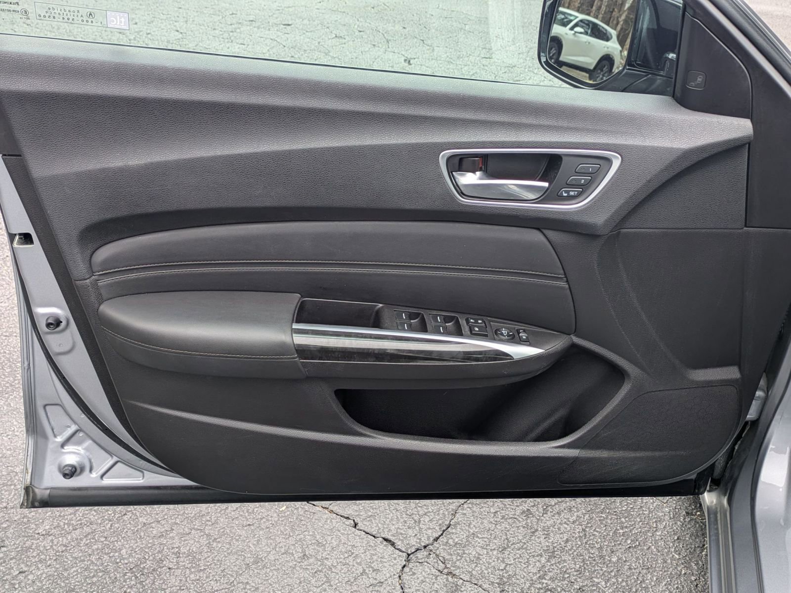 Used 2018 Acura TLX w/ Technology Package image 18