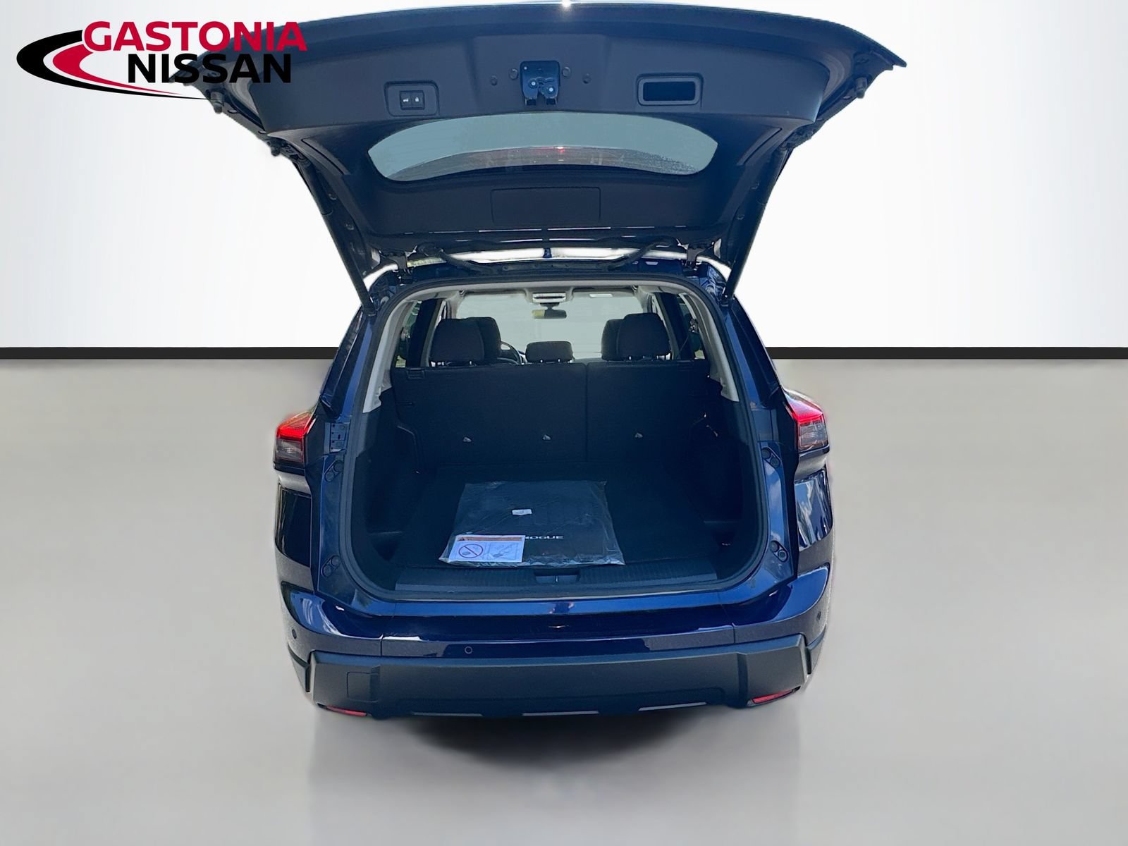 Used 2024 Nissan Rogue SV AWD/4WD image 34