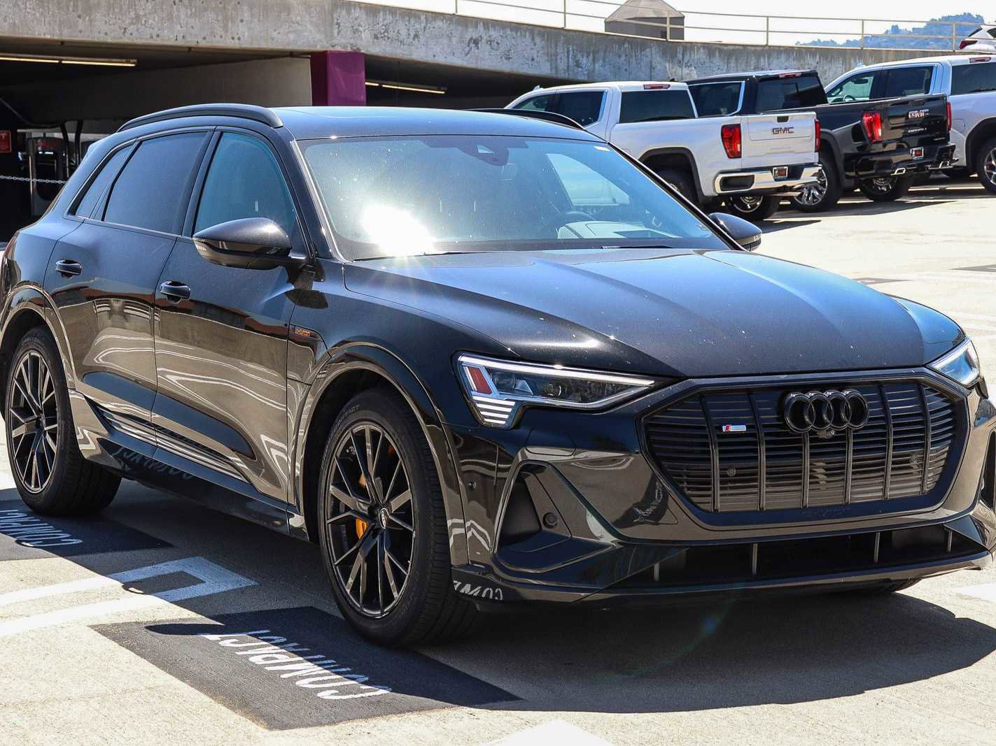 Used 2023 Audi e-tron Chronos AWD/4WD image 5