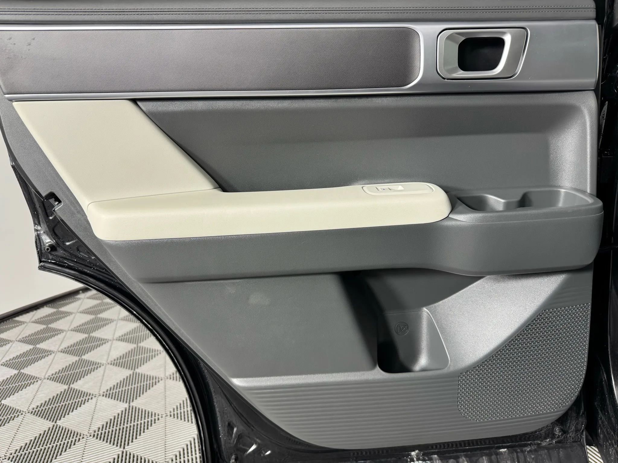 Used 2024 Hyundai Santa Fe SE image 43