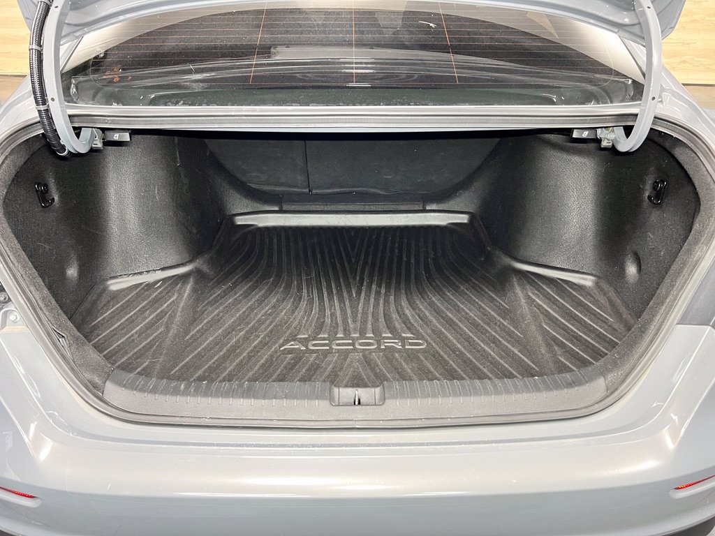 Used 2025 Honda Accord Sport image 18