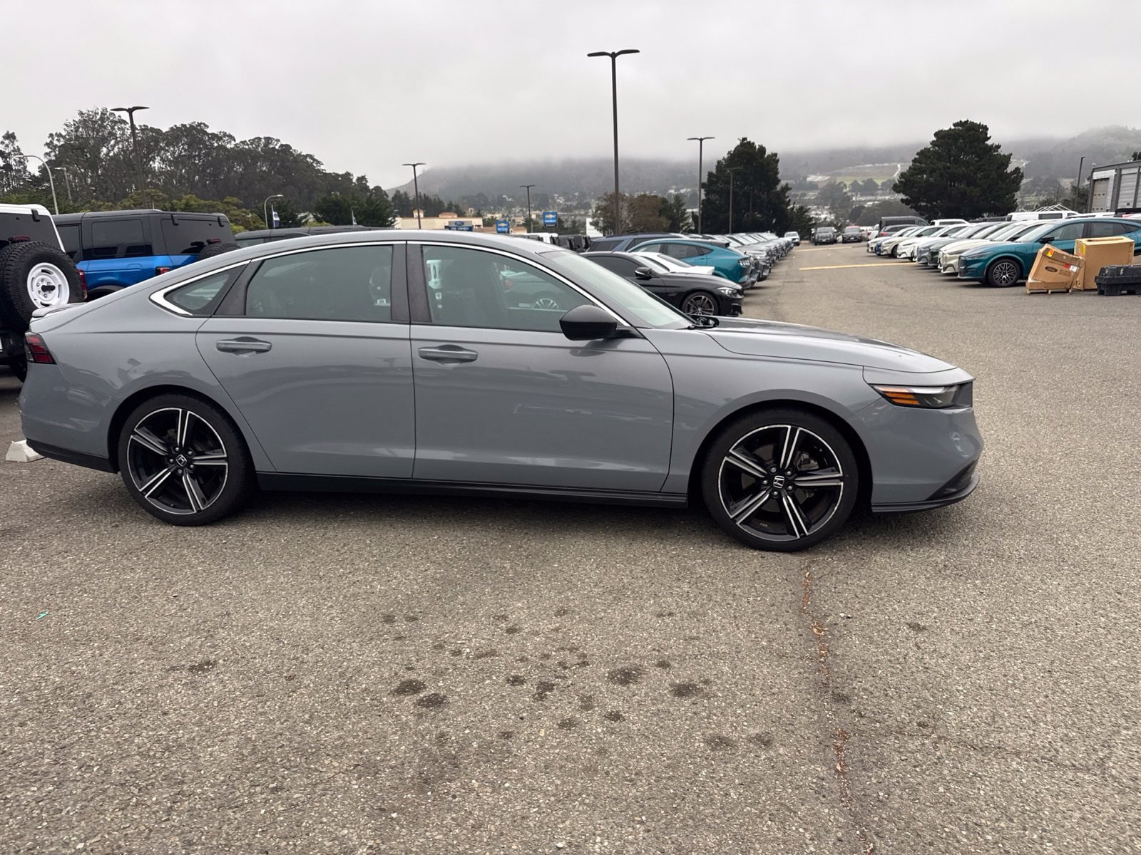 Used 2023 Honda Accord Sport image 9