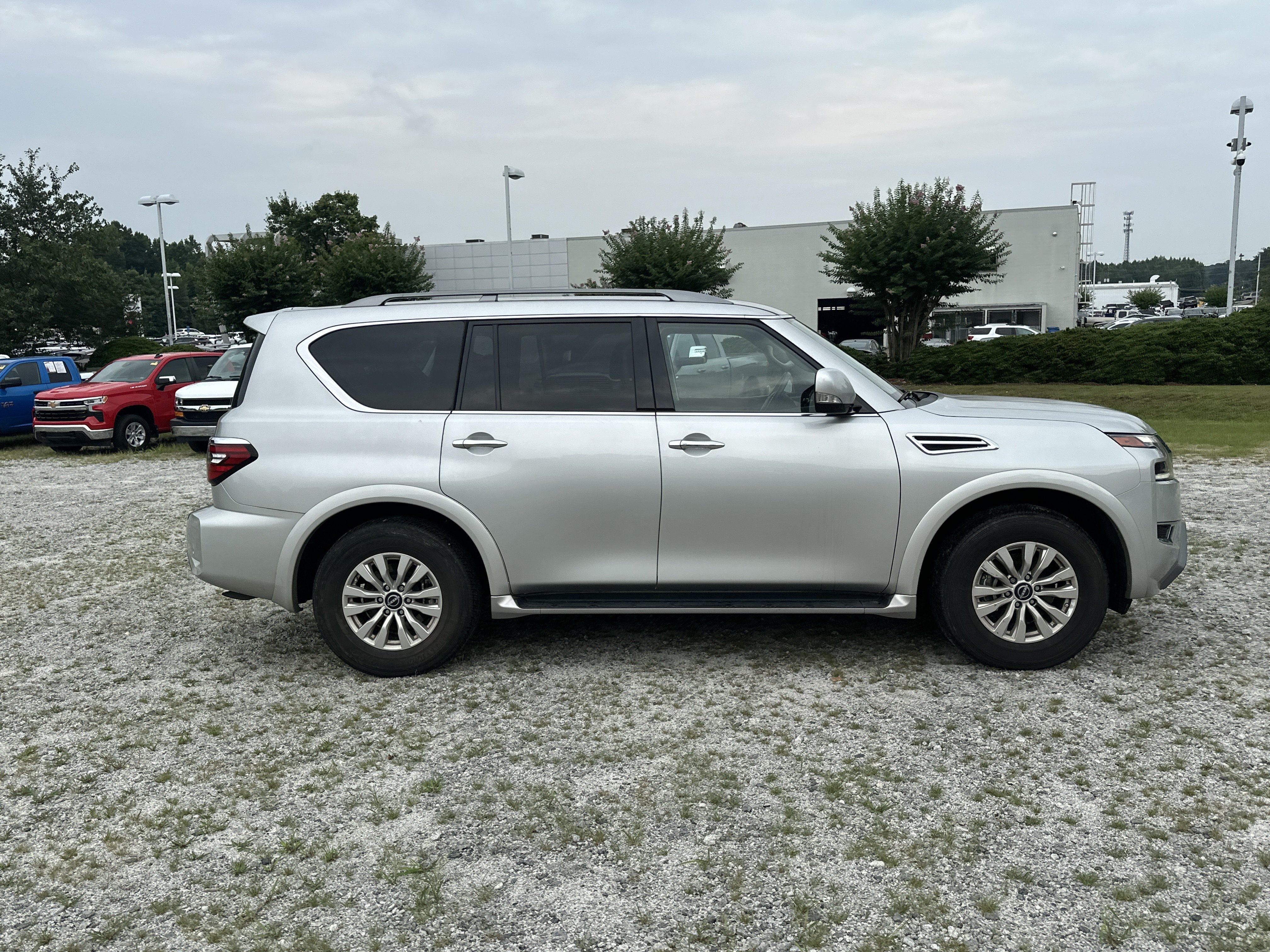 Certified 2023 Nissan Armada SV w/ Cargo Package AWD/4WD image 4