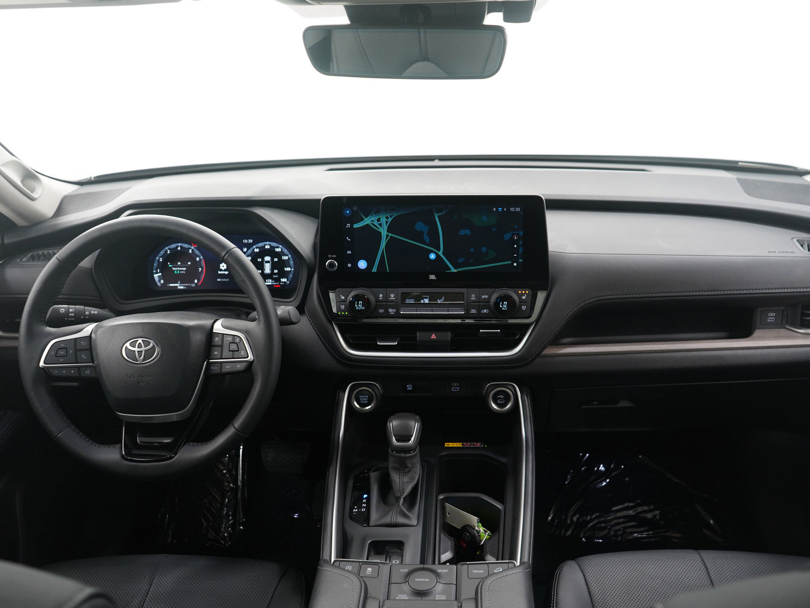 Used 2025 Toyota Grand Highlander AWD image 14