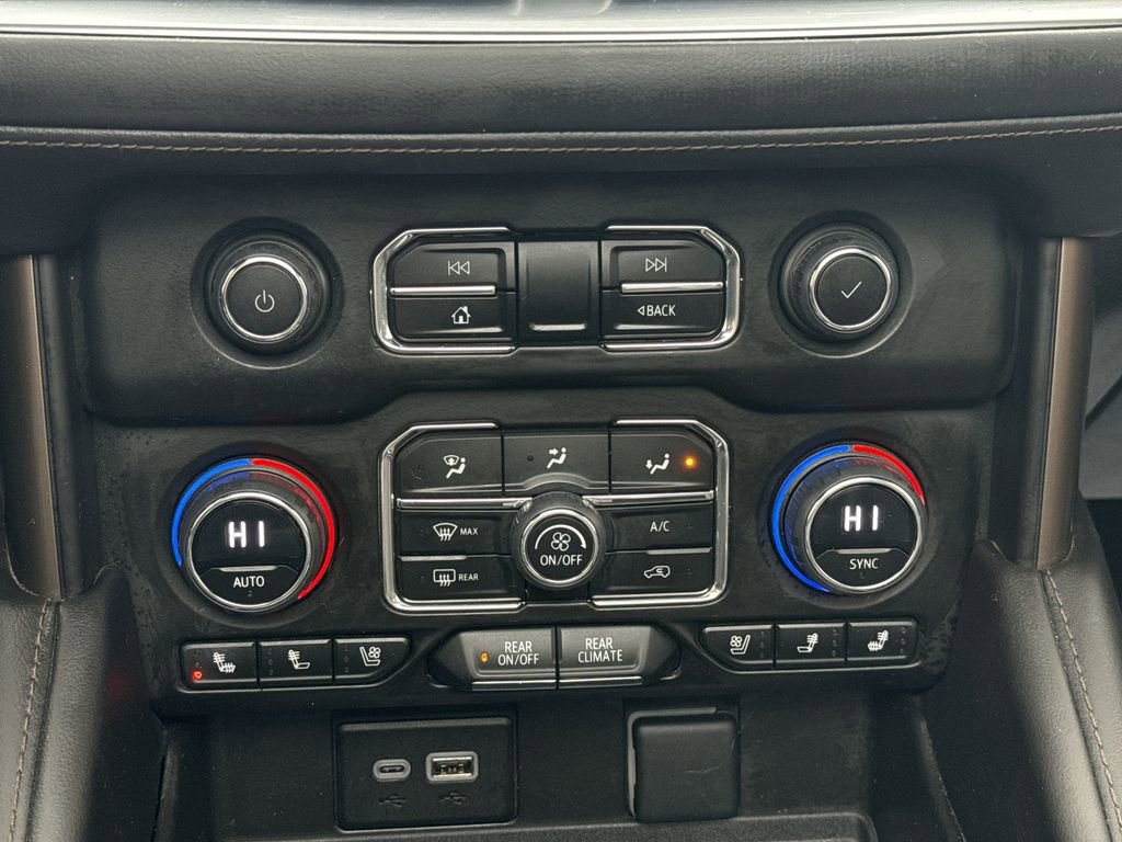 Used 2023 Chevrolet Suburban High Country image 17