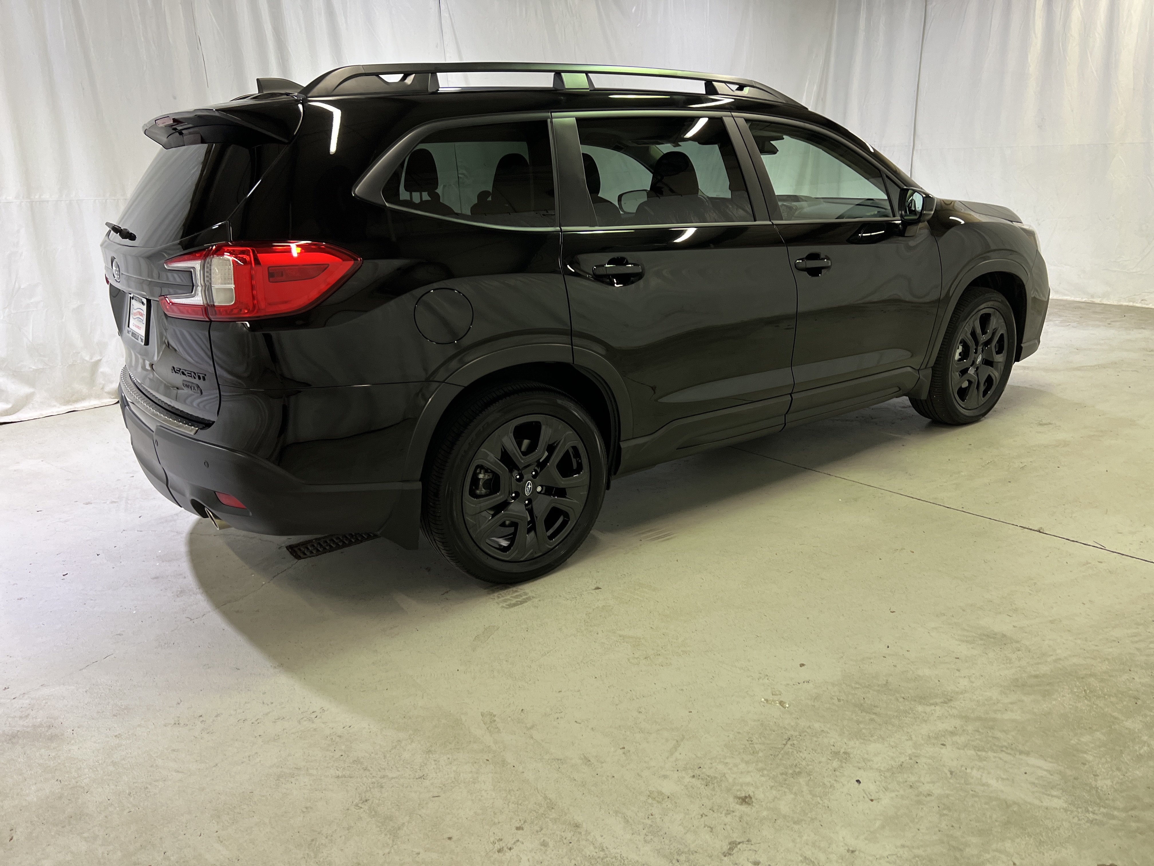 Used 2024 Subaru Ascent Onyx Edition Limited w/ Popular Package Onyx AWD/4WD image 11