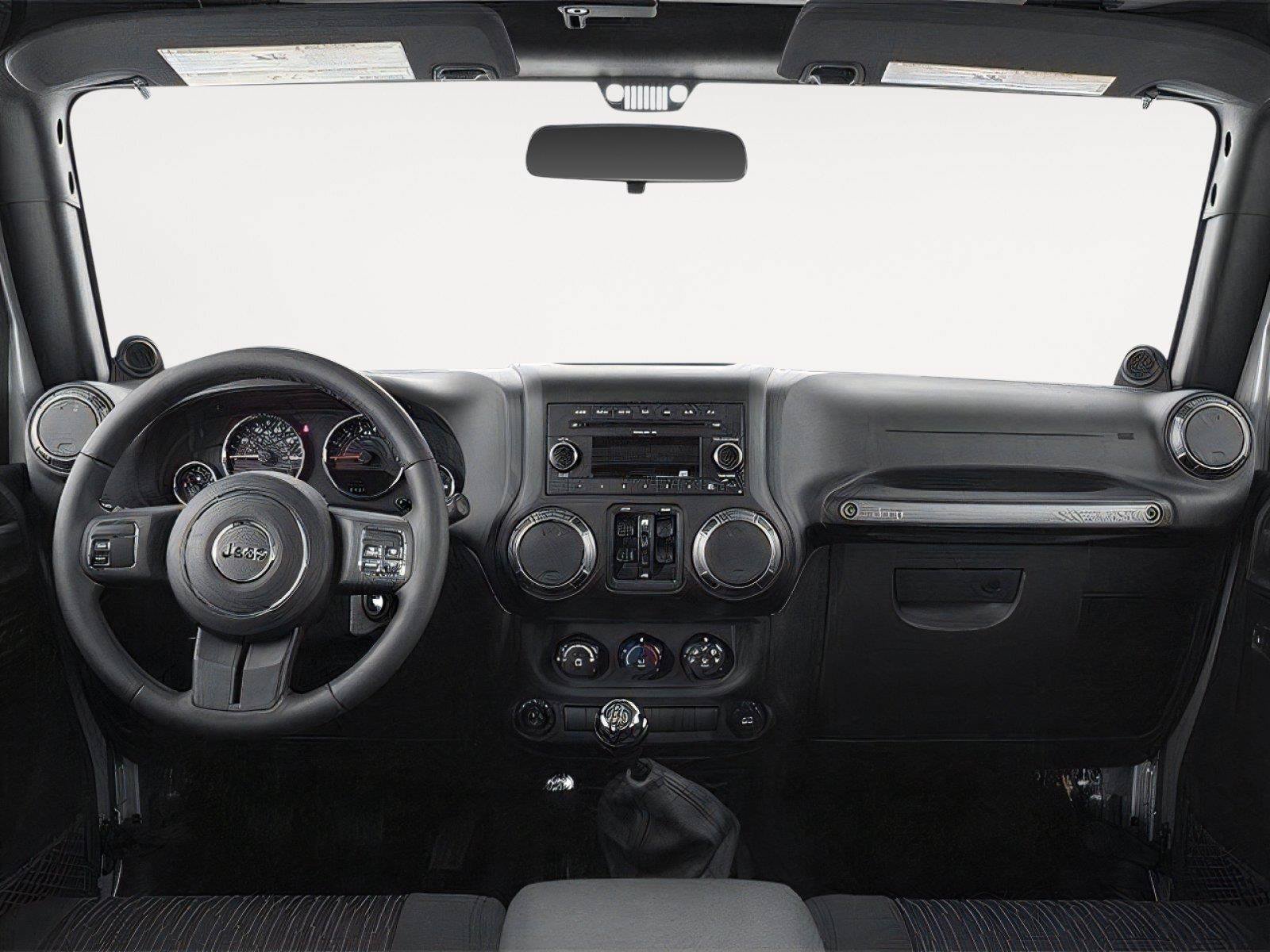 Used 2014 Jeep Wrangler Unlimited Sahara w/ Connectivity Group AWD/4WD image 5