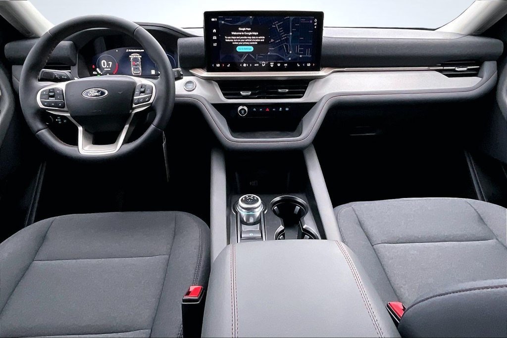 New 2026 Ford Explorer Active RWD image 5