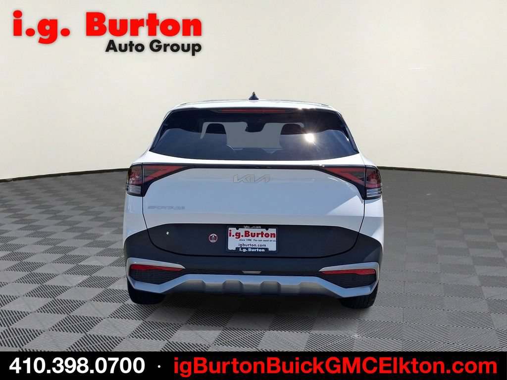 Used 2023 Kia Sportage EX FWD image 5