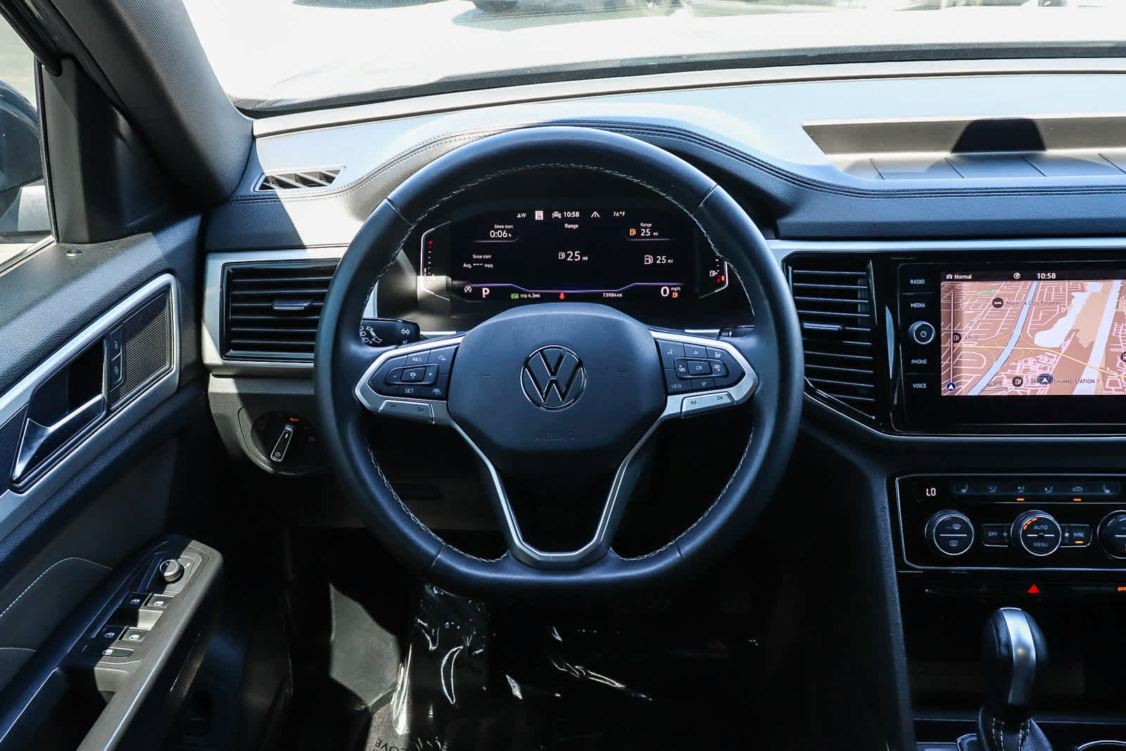 Used 2023 Volkswagen Atlas Cross Sport SEL AWD/4WD image 20
