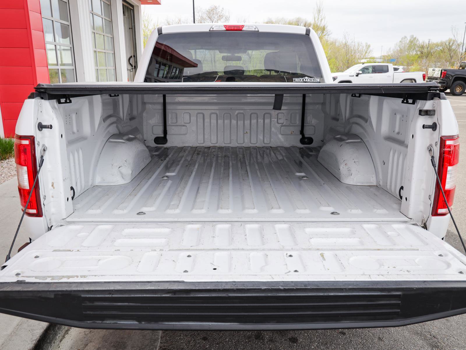 Used 2019 Ford F150 XLT w/ Equipment Group 301A Mid image 5