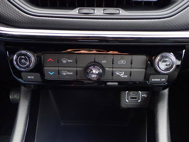 New 2026 Jeep Compass Latitude image 18