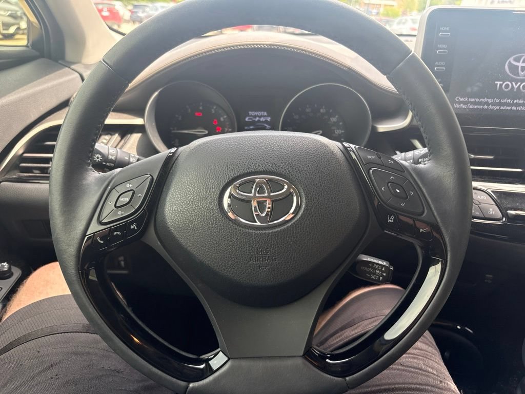 Used 2020 Toyota C-HR Limited FWD image 14